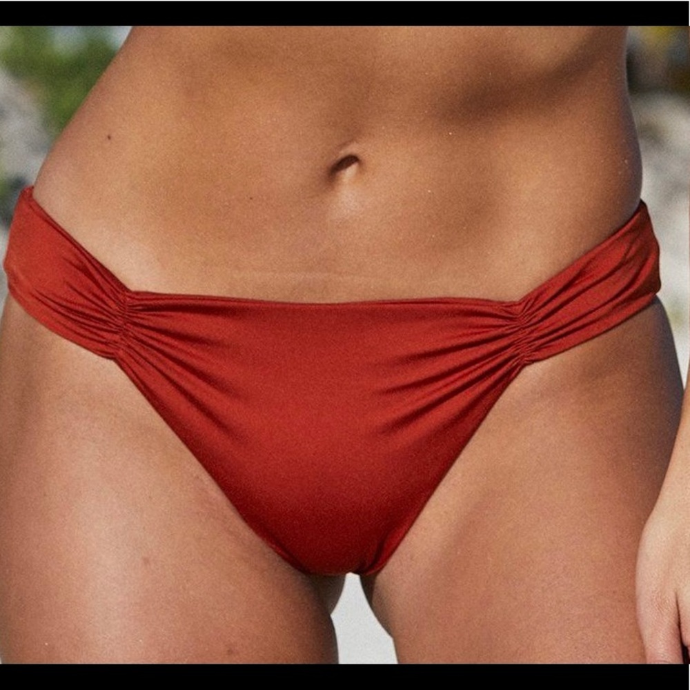 Terracotta Clovelly Bottom